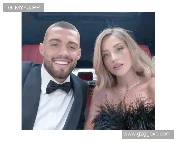 欧美剧中足球明星妻子的生活与挑战揭秘