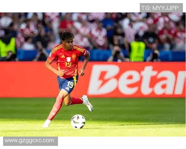 足球明星精彩训练控球技巧视频分享助你提升球技与比赛表现